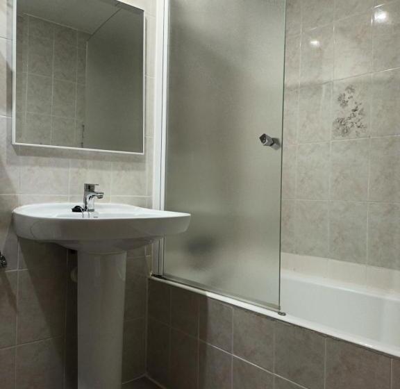 4인용 스탠다드 룸, Familiar Maximina