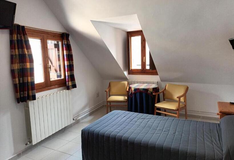 수피리어 싱글 룸, Familiar Maximina