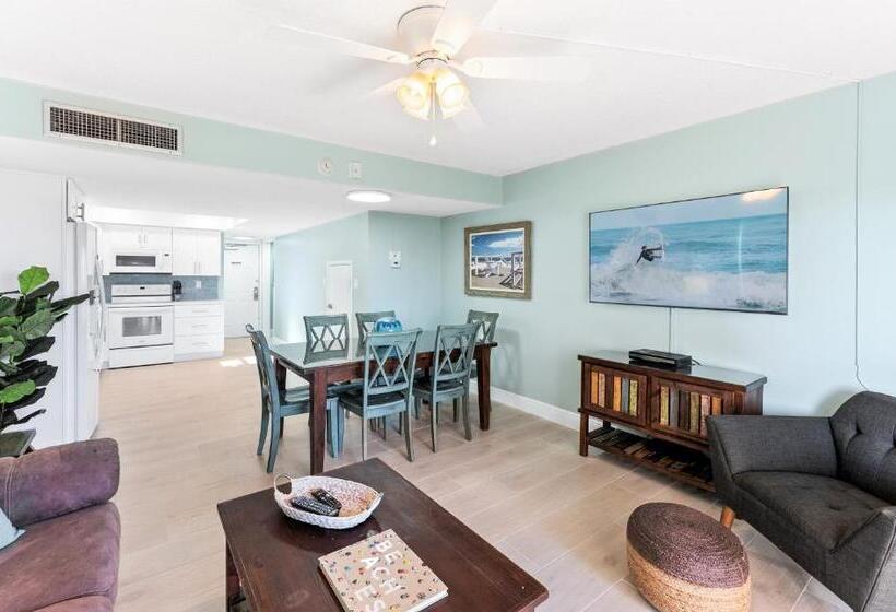 شقة ديلوكس غرفتين نوم, Paradise Beach Club   Ground Floor & Townhouses