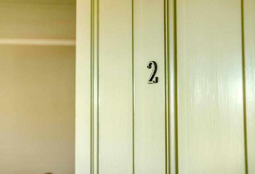 バス共有のスタンダードルーム, Apelviksgården B&b