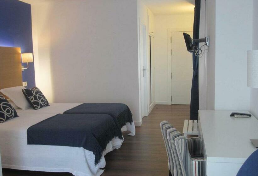 标准三人间, Llorca