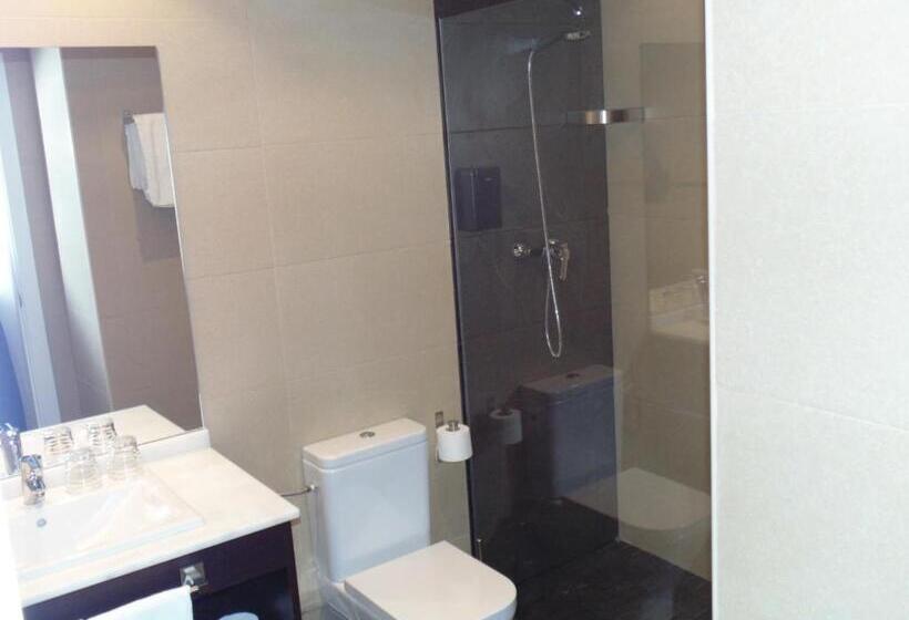 海景标准间带阳台, Llorca