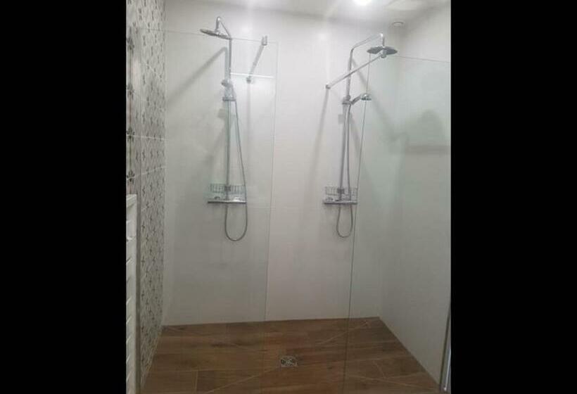 غرفة قياسية رباعية, La Villa Estella   Family Suite