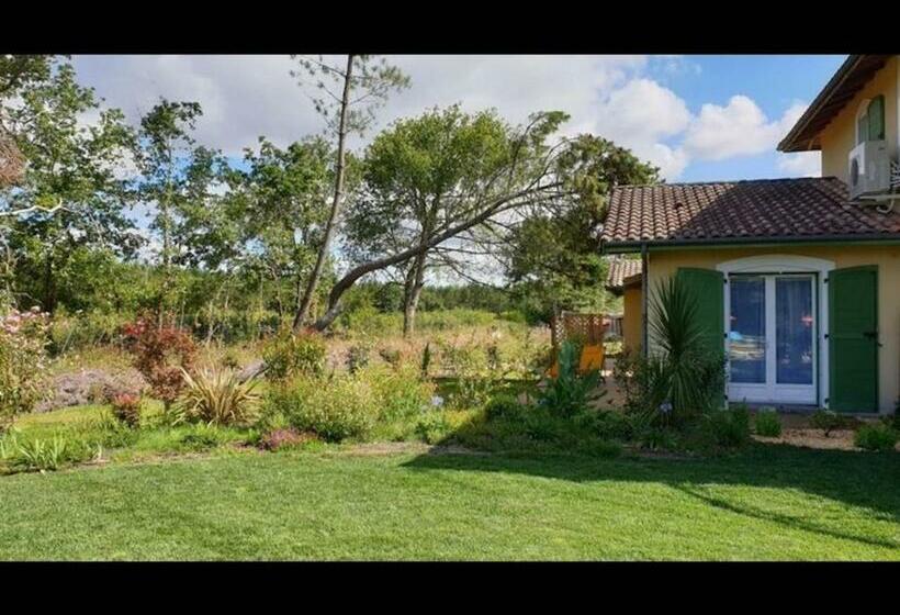 غرفة قياسية رباعية, La Villa Estella   Family Suite