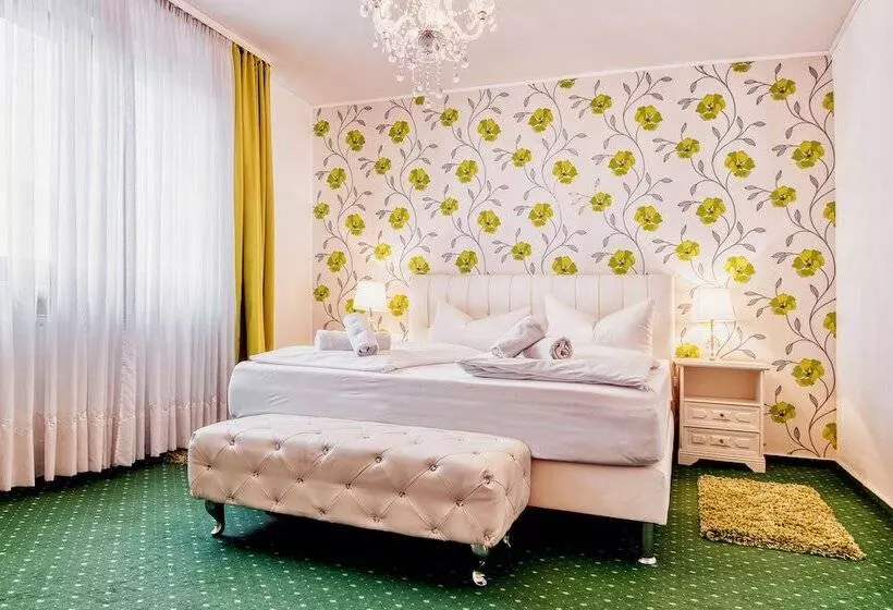 اتاق استاندارد, Central Hotel Am Königshof