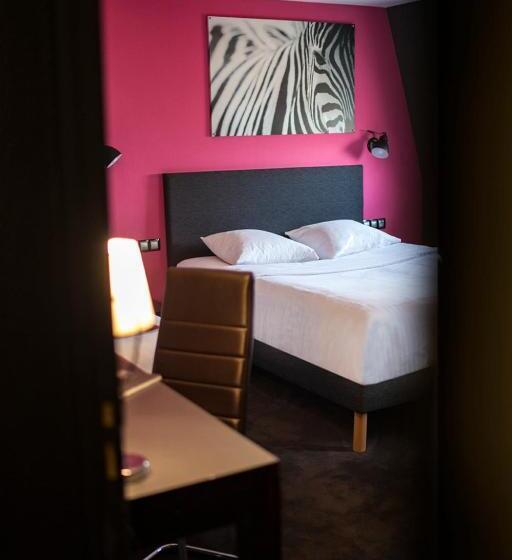 חדר סטנדרט לשלושה, Cit Hotel B