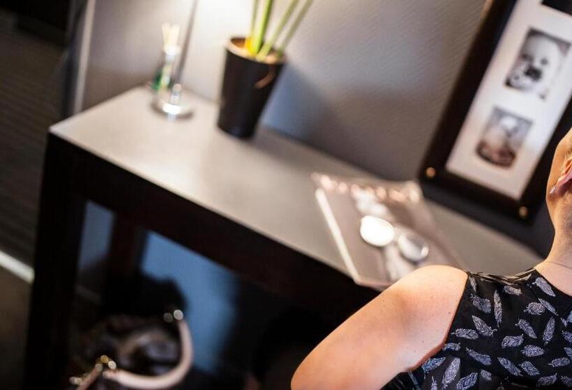 חדר סטנדרט לשלושה, Cit Hotel B