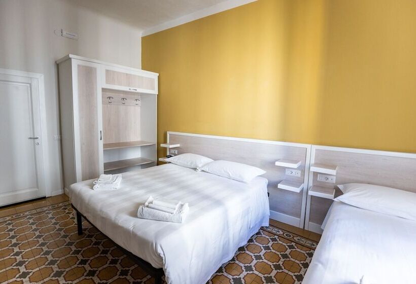 Номер Стандарт Трехместный, Albergo Centrale
