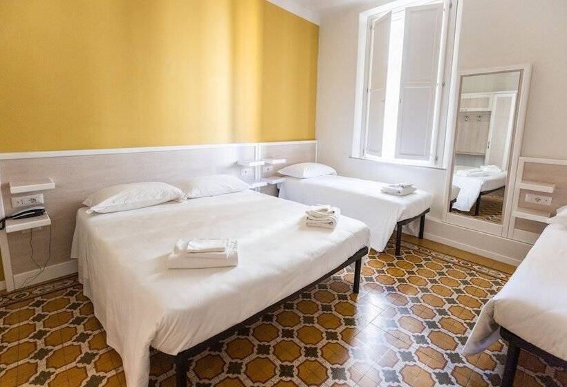 Четырехместный Номер Стандарт, Albergo Centrale