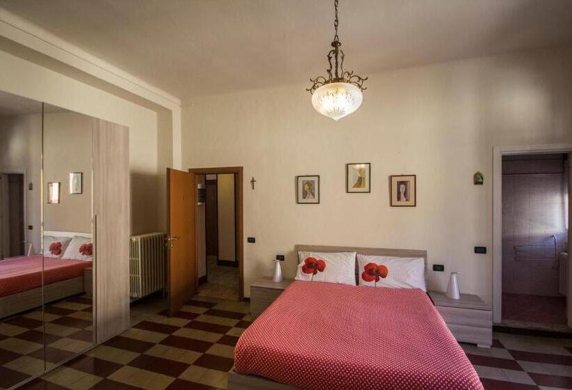 חדר סטנדרט לשלושה, Albergo Sala