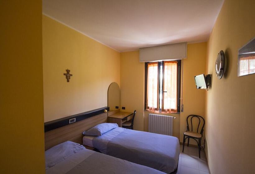 Номер Стандарт, Albergo Sala