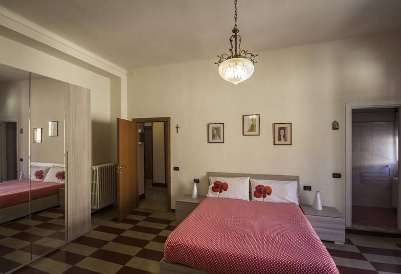 חדר סטנדרט לשלושה, Albergo Sala