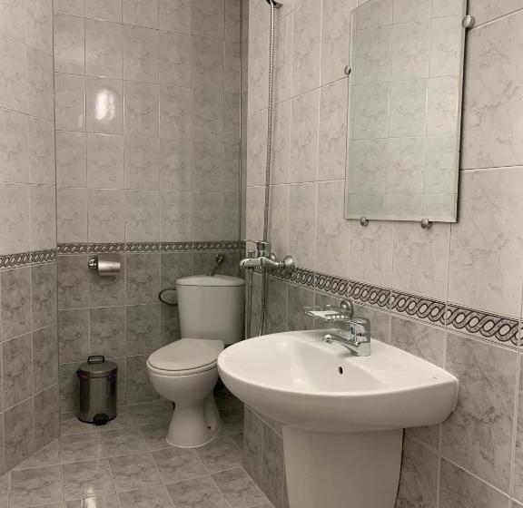 스탠다드 룸, Alpha Family