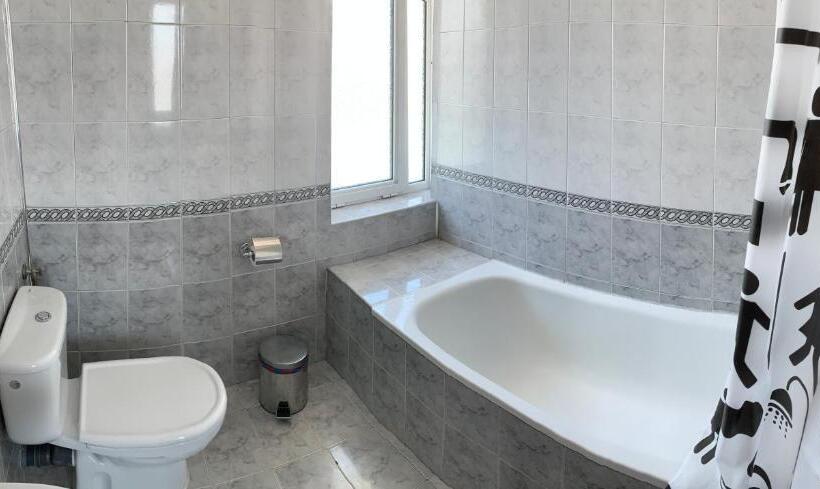 스위트, Alpha Family