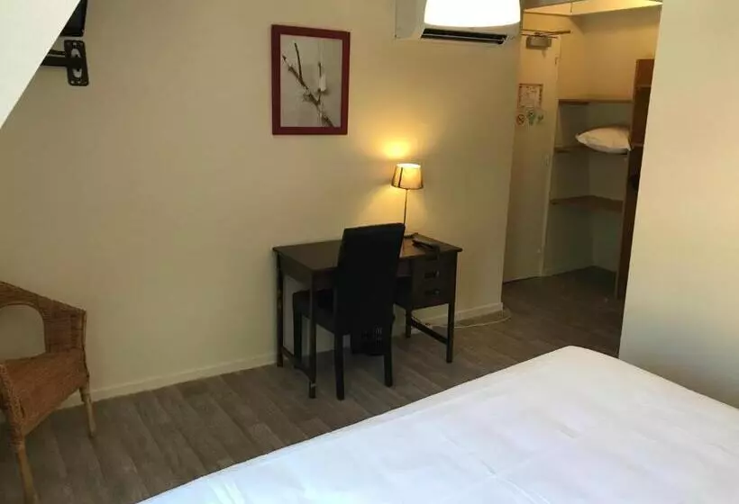キングサイズベッドのスーペリアルーム, Logis Auberge De La Fontaine