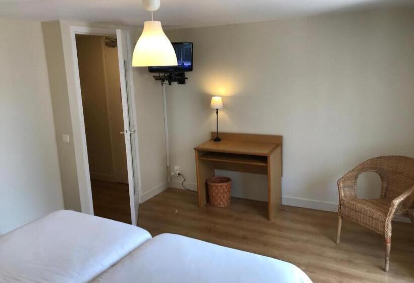 غرفة سوبيريور, Logis Auberge De La Fontaine