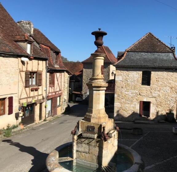 חדר משפחתי, Logis Auberge De La Fontaine