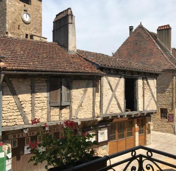 Номер Стандарт с Балконом, Logis Auberge De La Fontaine