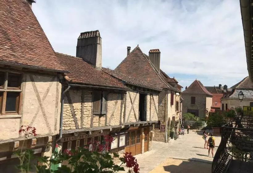 バルコニー付きスタンダードトリプルルーム, Logis Auberge De La Fontaine