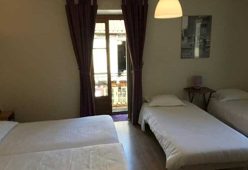 חדר משפחתי, Logis Auberge De La Fontaine