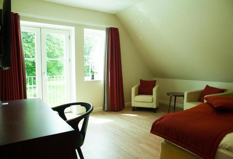 חדר סופריור עם ג'קוזי, Bramslevgaard