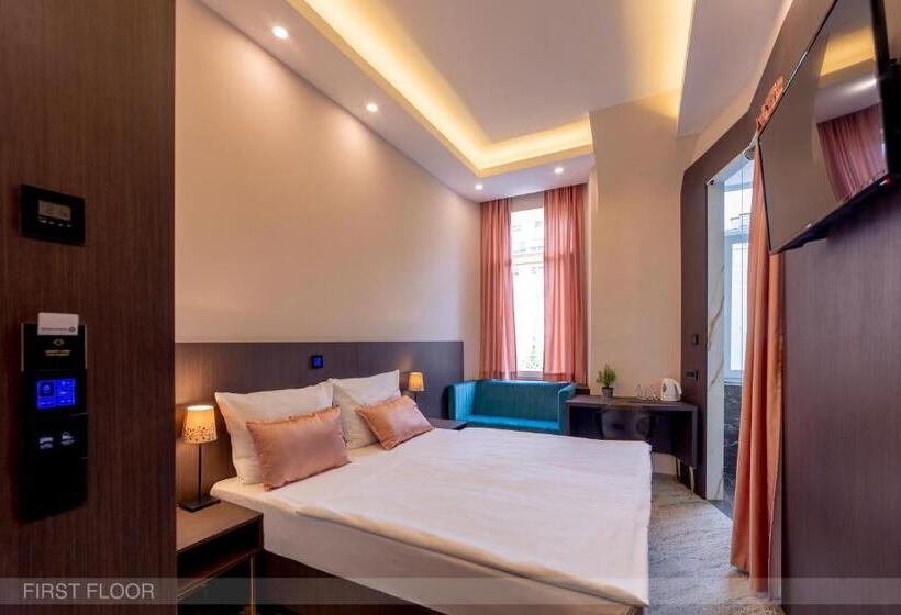 اتاق استاندارد یک نفره, Center Ljubljana