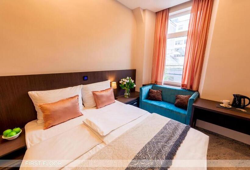 اتاق استاندارد, Center Ljubljana