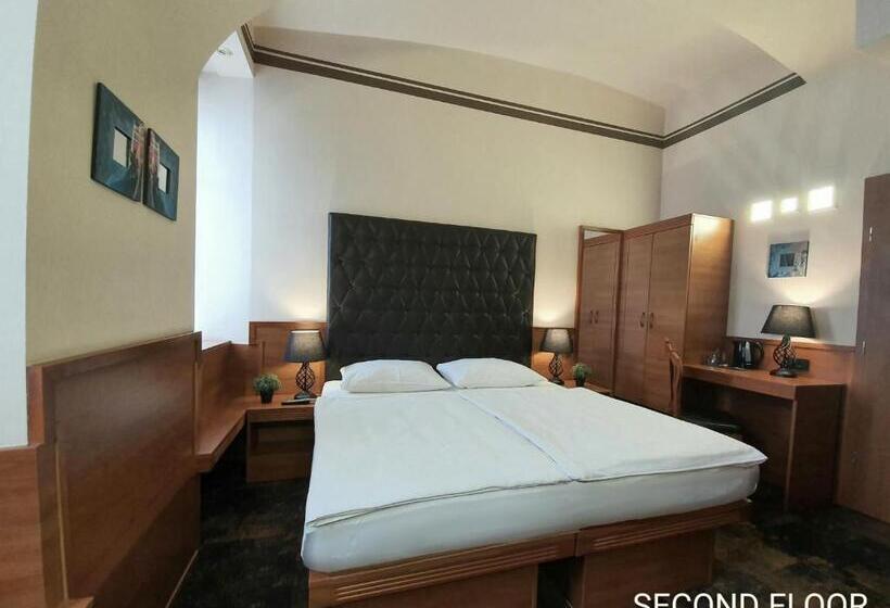 اتاق استاندارد یک نفره, Center Ljubljana