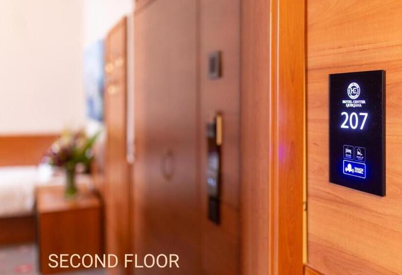 اتاق استاندارد, Center Ljubljana