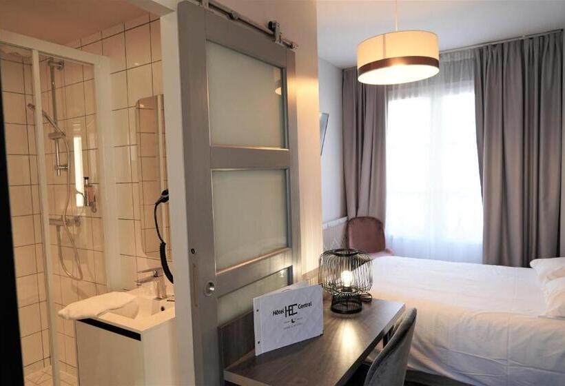 חדר סופריור עם מרפסת, Central