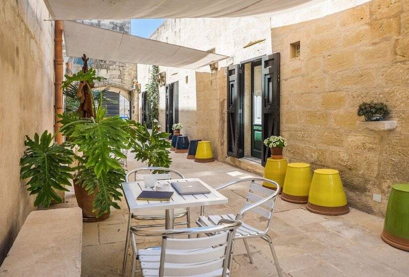 Классический Номер, Corte Dei Francesi