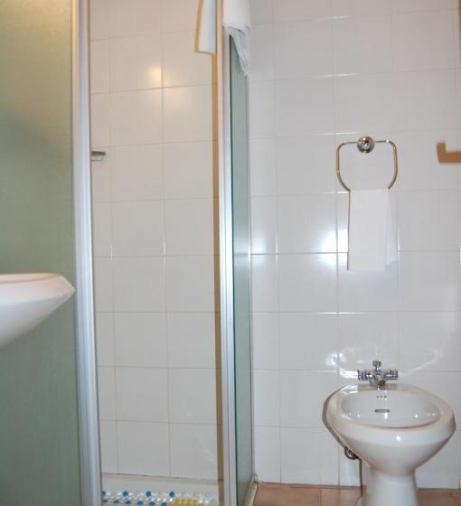 חדר סטנדרט לארבעה, Delle Alpi