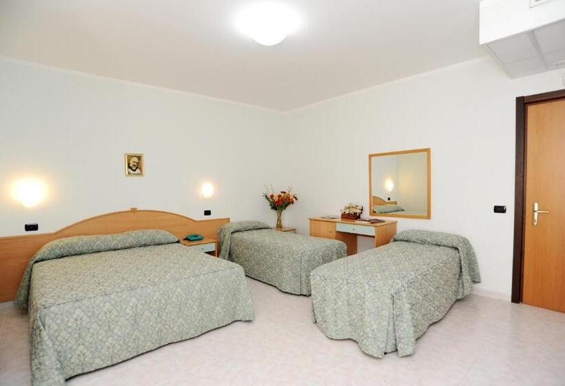 四人标准间, Garden