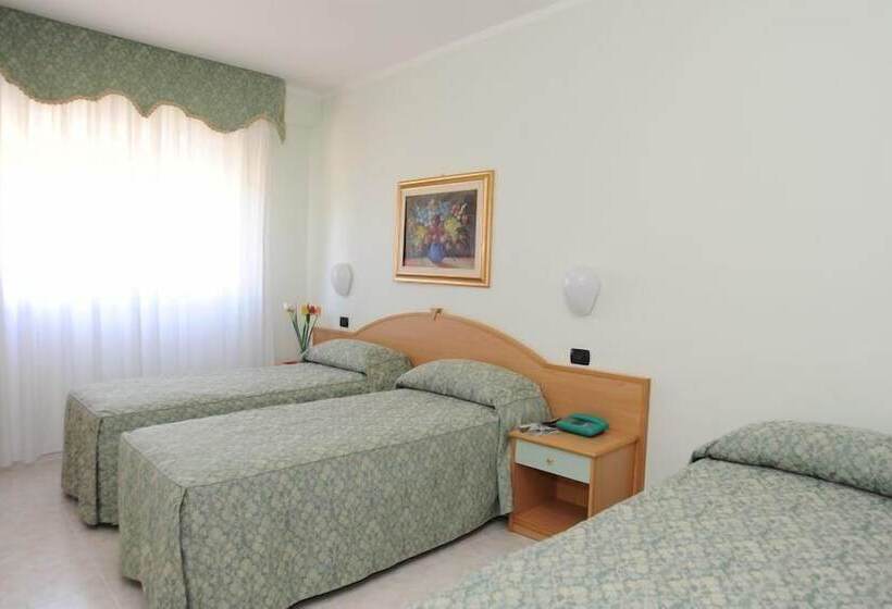 标准三人间, Garden