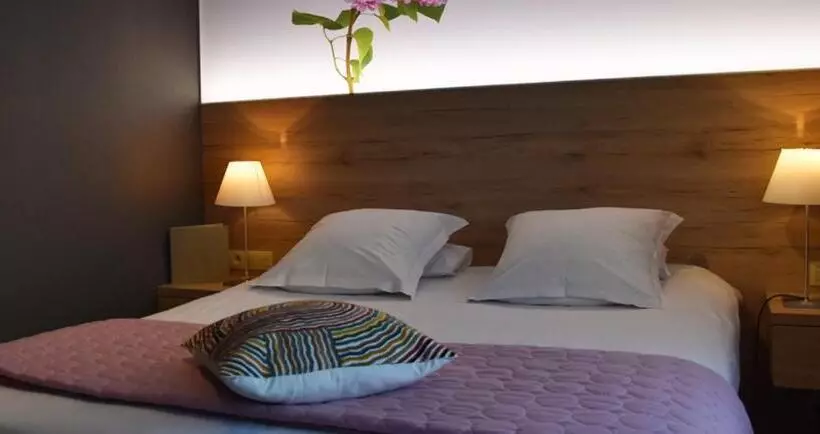 スタンダードルーム, Hostellerie Du Peiffeschof  The Originals Relais