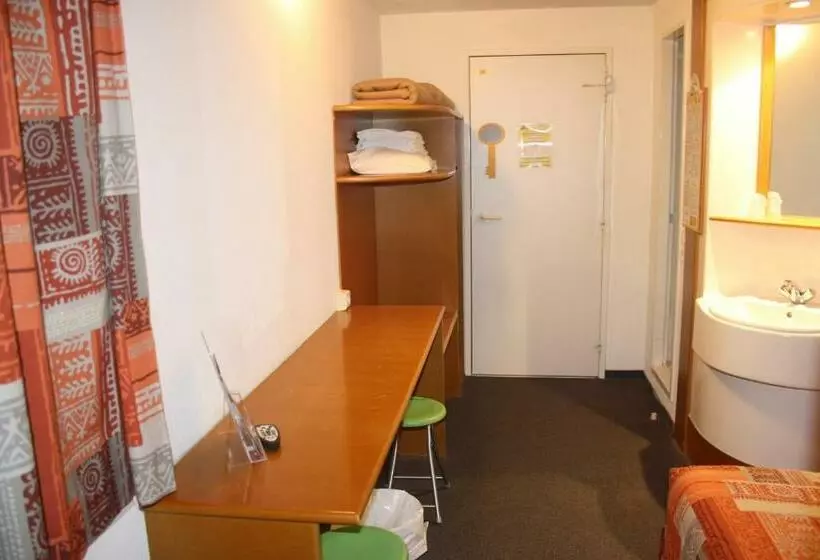 Perhehuone, Hôtel Quick Palace Valence Nord