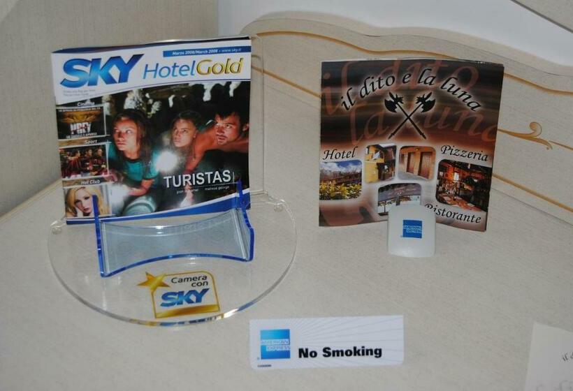 חדר סטנדרט, Il Dito E La Luna