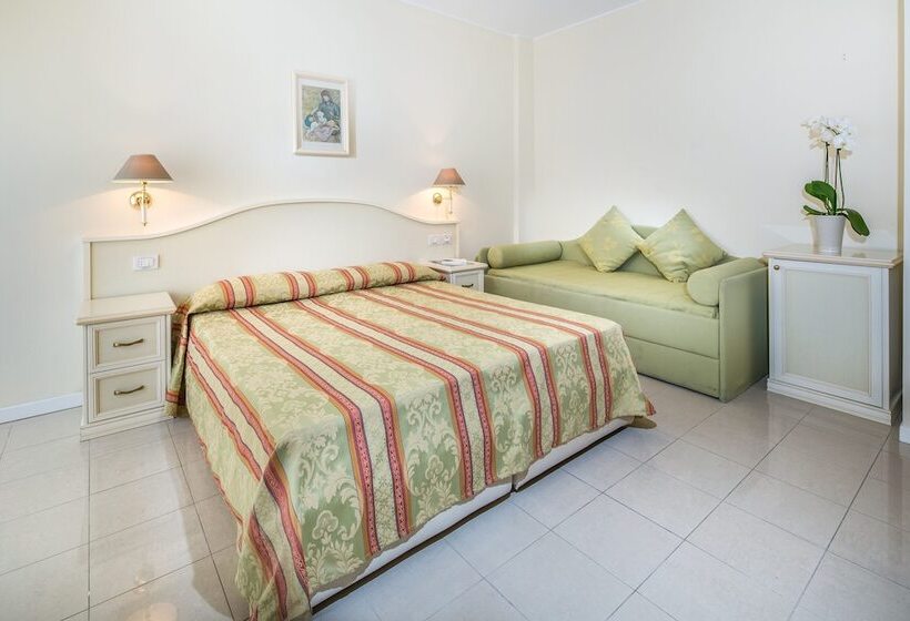 חדר משפחתי, Jasminum