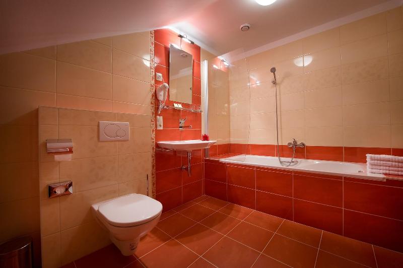 חדר סטנדרט יחיד, Joseph 1699