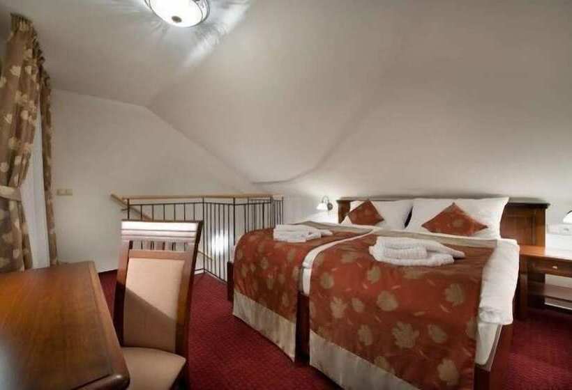 חדר סטנדרט, Joseph 1699