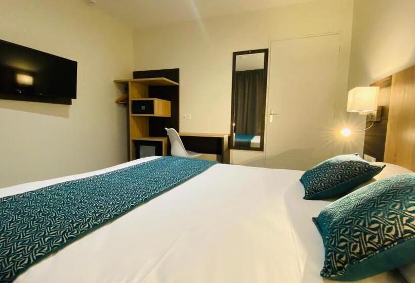 高级大房间, Martinez Grenay