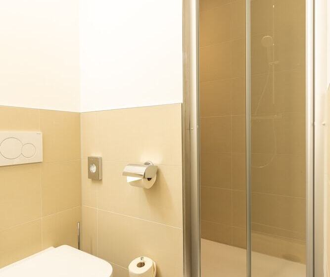 Номер Economy, Mk Hotel Frankfurt