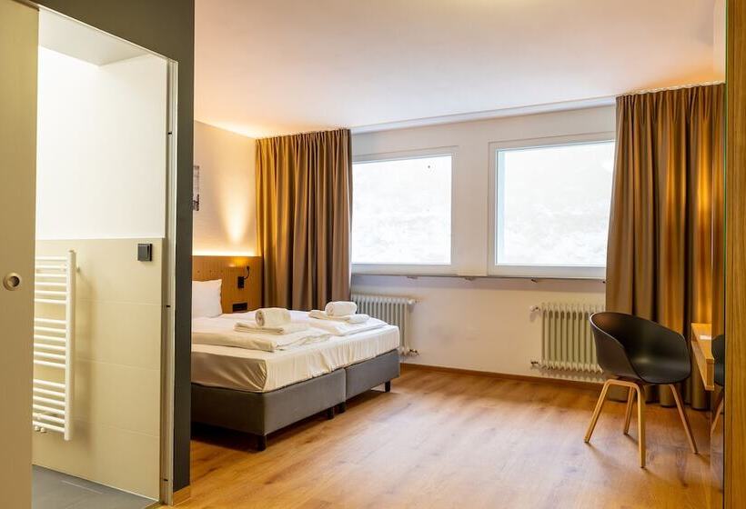 Номер Стандарт, Mk Hotel Frankfurt