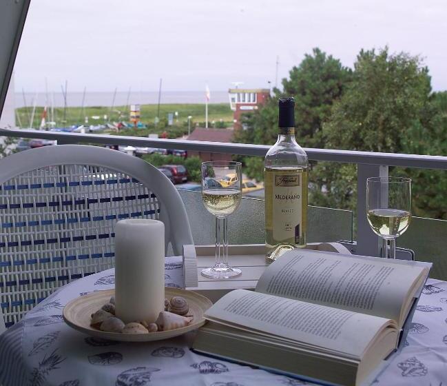 Номер Стандарт с Балконом, Muschelgrund