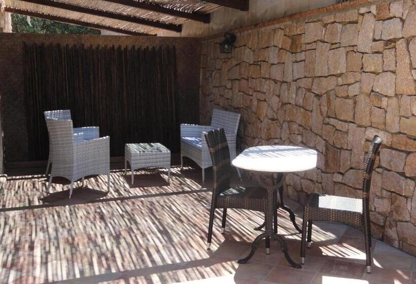 חדר דלוקס עם מרפסת טרסה, Nascar