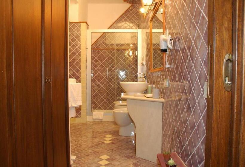 חדר דלוקס עם מרפסת טרסה, Nascar