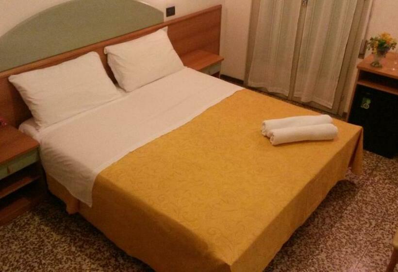 Camera Standard, Orchidea