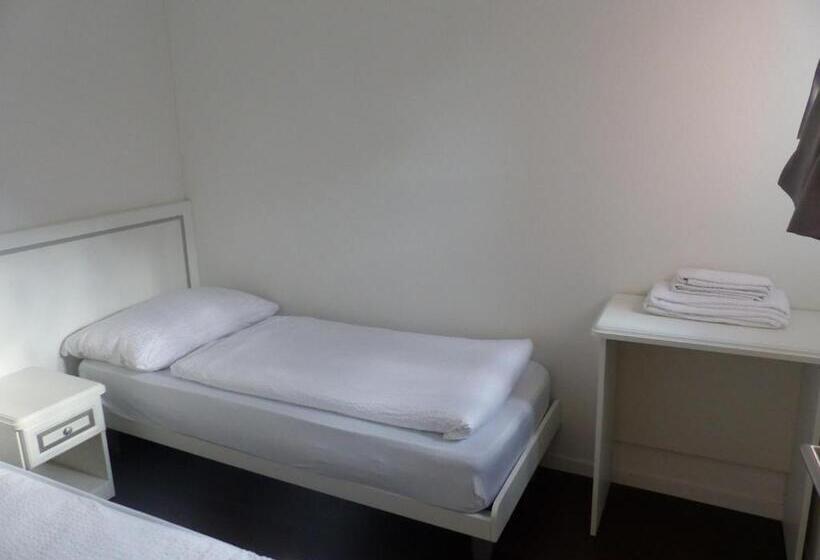 Четырехместный Номер Стандарт, Plaza