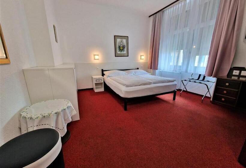 Номер Стандарт Трехместный, Plaza