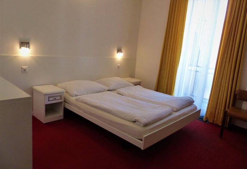 Номер Стандарт, Plaza